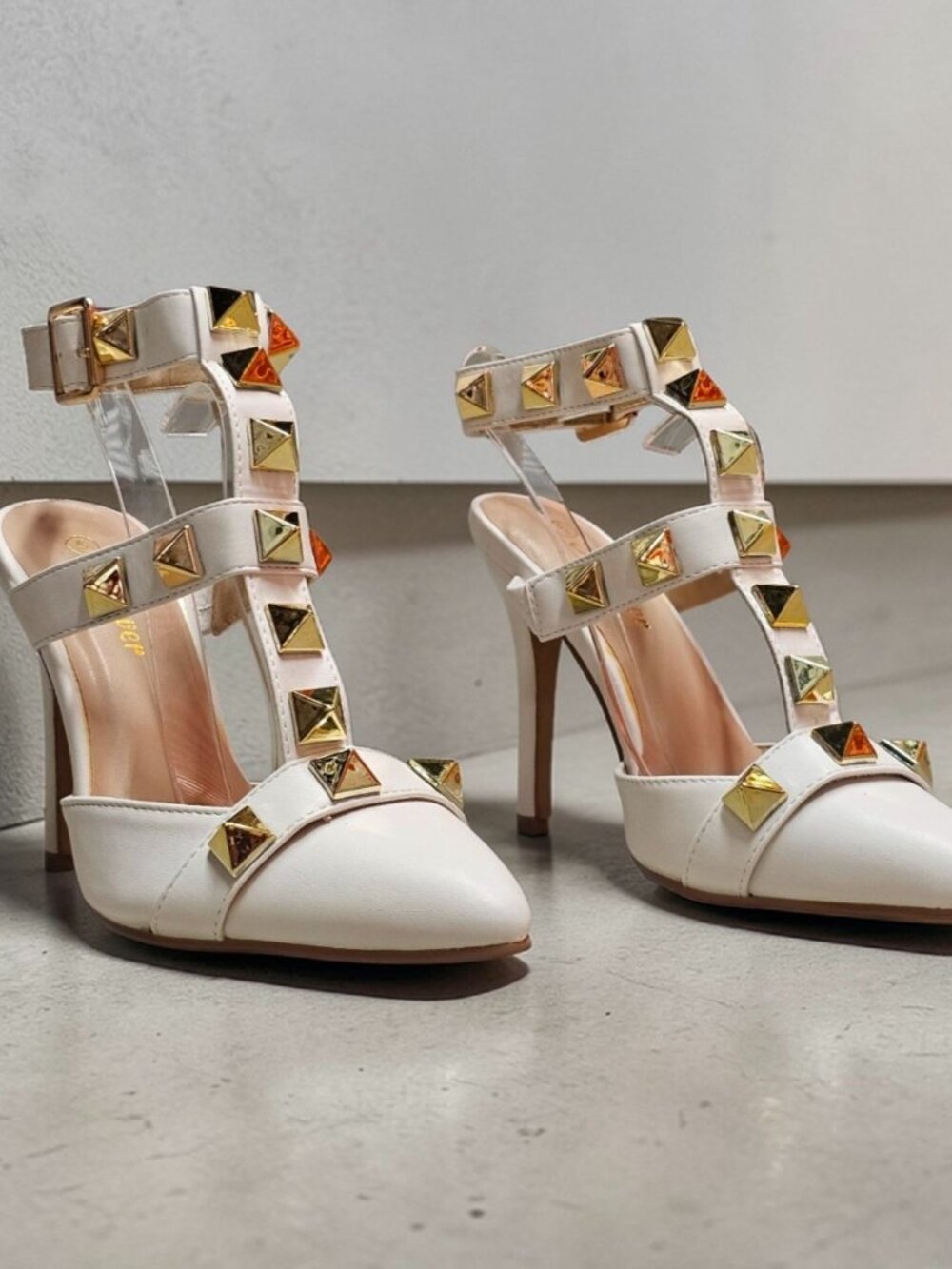 White Studded Pointed-Toe High Heels With Adjustable Buckle Strap & T-Strap Desi - Picture 5 of 15